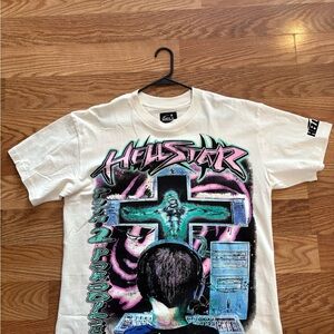 Hellstar White Graphic T-Shirt with Bold Design